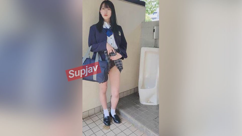 FC2PPV 3508299 A Student With Long Black Hair. After School In The Public Restroom Behind The School
