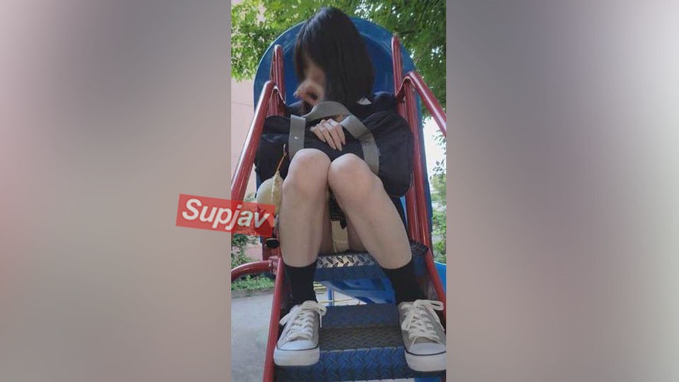 FC2PPV 3922617 Small Tits – Do Something Illegal In The Park And Go To The Hotel…Cum Inside The Vagina