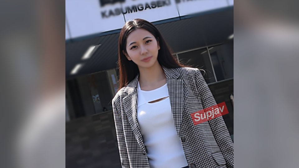 FC2PPV 4811625 [First Time Filming Of A Real Lesbian Married Woman] Kawagoe’s 8-Headed Beauty ♡ This Married Woman Applied For An AV Role To Raise Funds For Her Lesbian Brothel Business, And Within 3 Seconds Of A Dick Being Inserted, She’s Flashing A Slutty Face! She’s Pounding Like Crazy With High-Speed Thrusts And Cums Like Crazy On Her Belly… [cen]